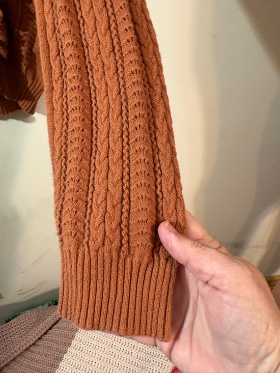 Love riche Ruffle-Trim Cable Knit Sweater women’s Large Rust ruffled shoulders - Picture 5 of 10